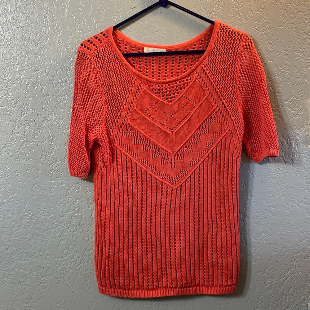 Hinge sweater